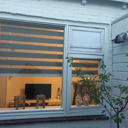 Gardenhouse Katwijk 게스트하우스 카트베이크안제이