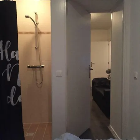 게스트하우스 Gardenhouse Katwijk 카트베이크안제이